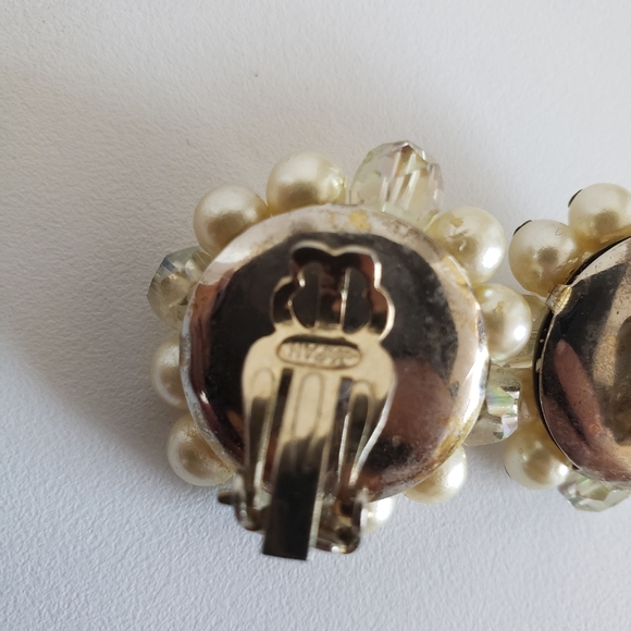 Vintage Japan glass pearl cluster earring faceted AB crystal beads clipons - Picture 6 of 10